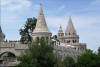 Las siete torres representan las siete tribus magiares que se establecieron en la cuenca carpetana en el año 896.