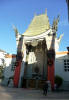 El Grauman's Chinese Theatre (también conocido como Mann's Chinese Theater entre 1973 y 2001).