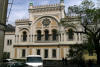 Sinagoga Española: Construida en 1868 adquiere el nombre de "La Española" debido a su decoración morisca, de gran similitud a La Alhambra de Granada.